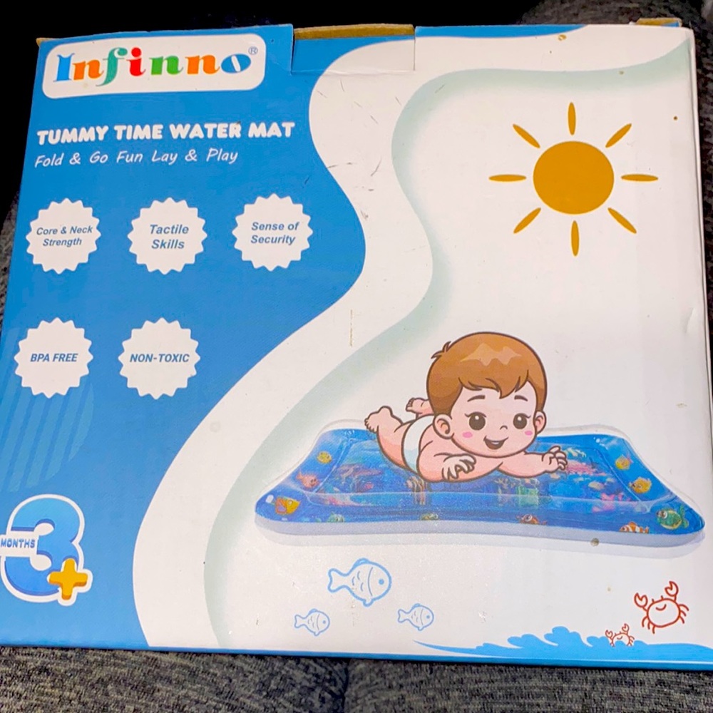 Infinno inflatable tummy time water mat